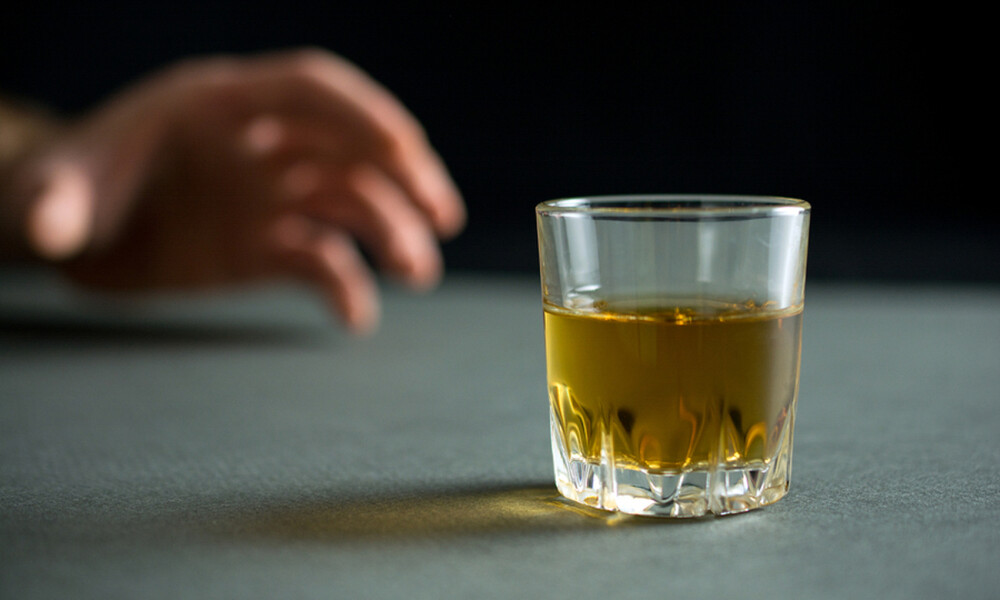 Αποχή από το αλκοόλ: 5 οφέλη για την υγεία (εικόνες)