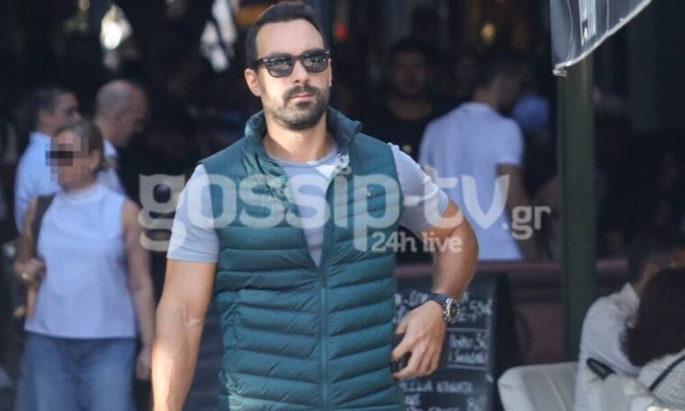 Σάκης Τανιμανίδης: Τον εντοπίσαμε στο Κολωνάκι αλλά δεν πάει ο νους σας με ποιον έπινε καφέ! (pics)