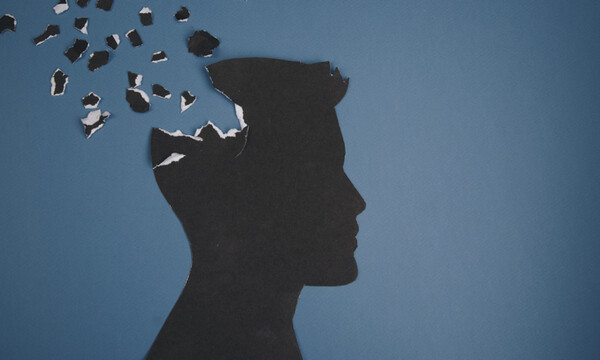 Οι τροφές που καταστρέφουν «ύπουλα» τον εγκέφαλο (video)