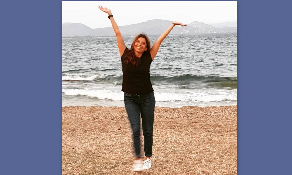 Πόπη Τσαπανίδου: Έχεις δει το κορμί της χωρίς ρετούς; Δες την με μαύρο μπικίνι και θα τρελαθείς!