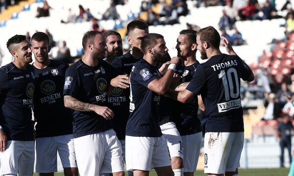 Super League 2: Ακάθεκτος ο Απόλλωνας Σμύρνης, μοιρασιά στα Χανιά