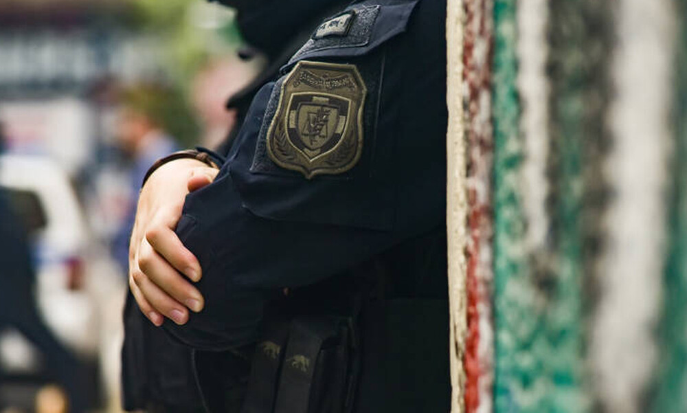 Κρήτη: Μεγάλη αστυνομική επιχείρηση - Εντόπισαν όπλα και ναρκωτικά 