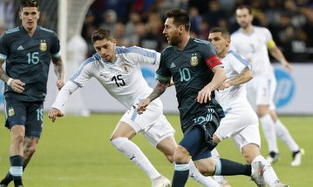 Αργεντινή – Ουρουγουάη 2-2: Ο Μέσι έβαλε το πέναλτι στο φινάλε και… κυνηγάει Πελέ! (video+photos)