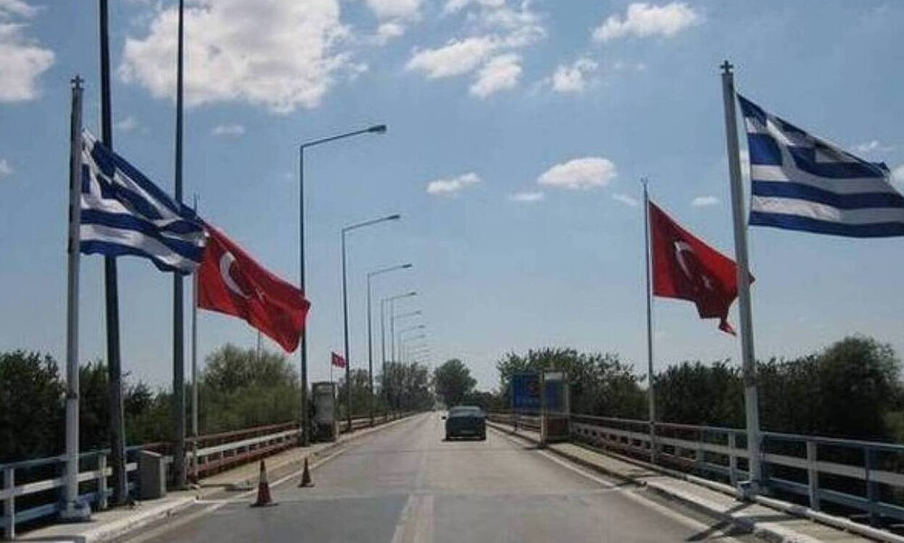 Πρόκληση άνευ προηγουμένου: Ύψωσαν τουρκική σημαία σε ελληνική νησίδα στον Έβρο (ντοκουμέντο)