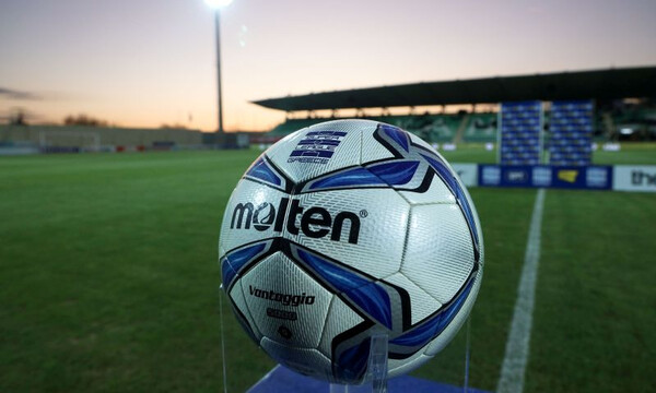 Super League: Επιμένει για την αγωνιστική, θέλει διώξεις για τις εμπρηστικές δηλώσεις