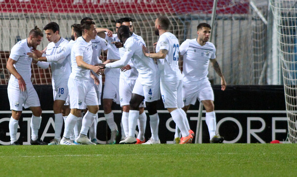 Πανιώνιος-Λαμία 0-1: Άντεξε και απέδρασε! (photos)