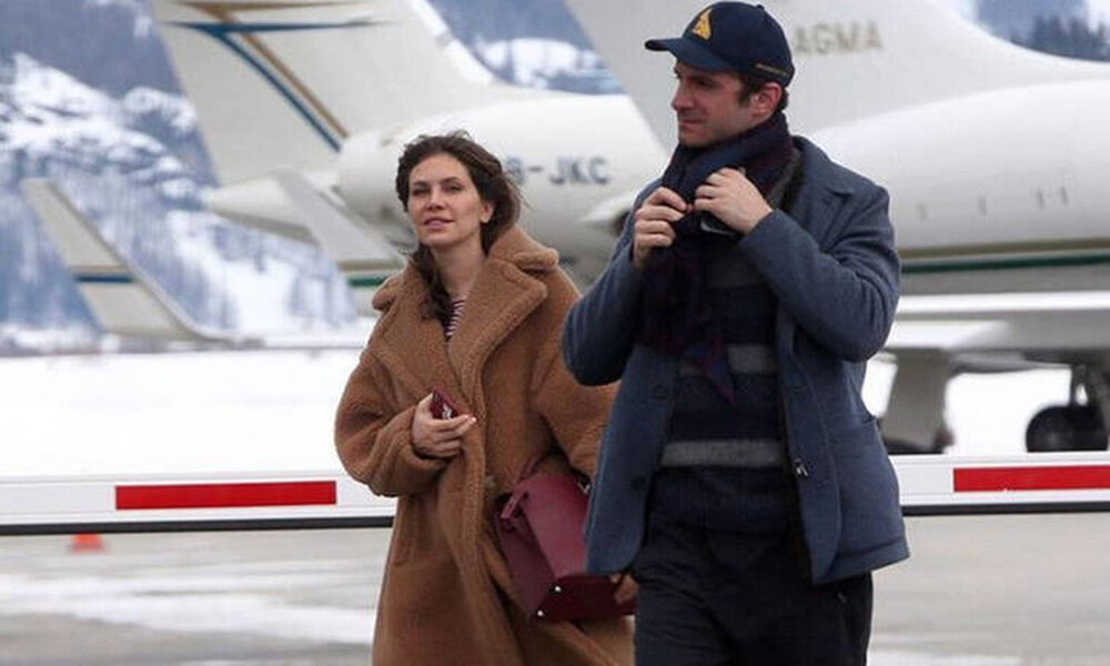 Οι πρώτες φωτογραφίες από τον γάμο Νιάρχου-Ζούκοβα! Ερωτευμένη και η αδελφή του γαμπρού! (pics+vid)