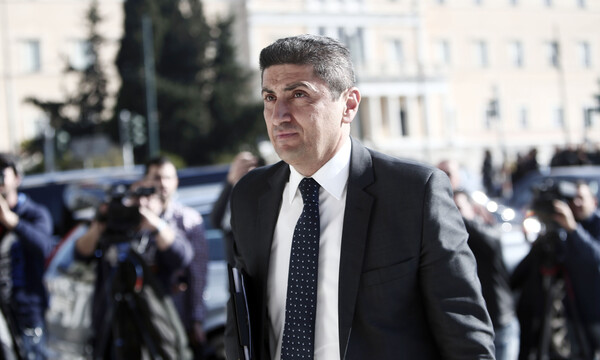 Αυγενάκης: «Υπαρκτό το ενδεχόμενο Grexit – Απέτυχαν FIFA και UEFA» (video)