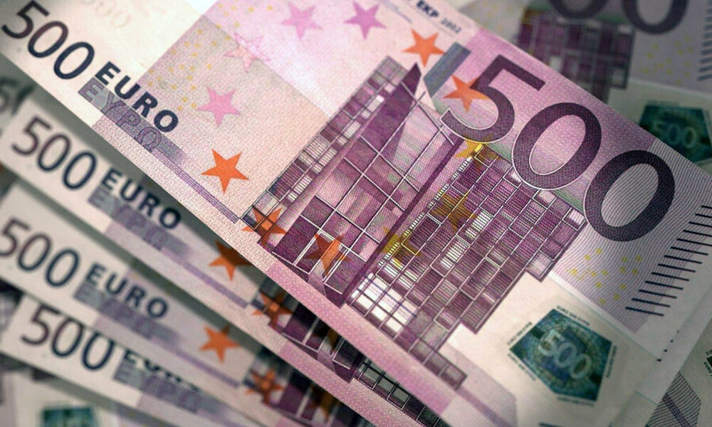 Επιχειρηματίας στην Κρήτη έθαψε 12.000 ευρώ - Η συνέχεια σοκάρει