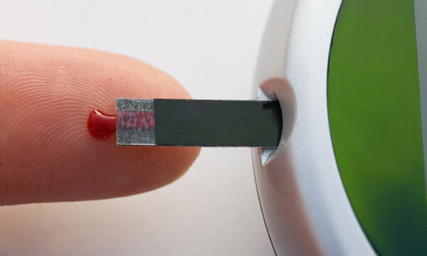 Σάκχαρο: 5 tips για να το μειώσετε στη διάρκεια της νύχτας (φωτο)