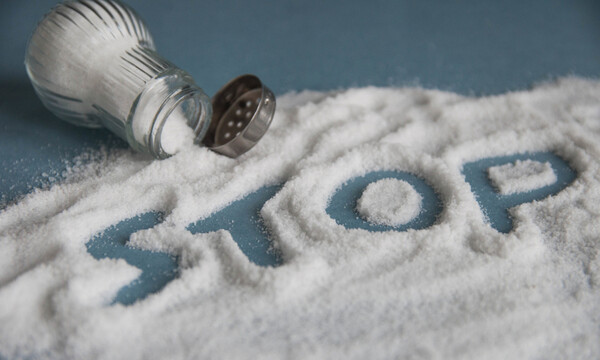 Αλάτι: 5 απλοί τρόποι να το μειώσετε (εικόνες)