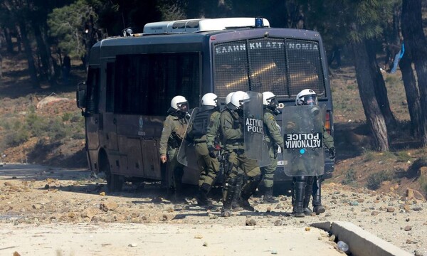 «Πόλεμος» σε Μυτιλήνη και Χίο: Tραβήξτε τώρα τα ΜΑΤ από τα νησιά – Θα έχουμε νεκρούς