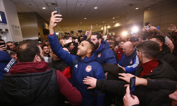 «Κάηκε» το «Ελ. Βενιζέλος»: Η υποδοχή του Ολυμπιακού για την ιστορική πρόκριση (photos&video)