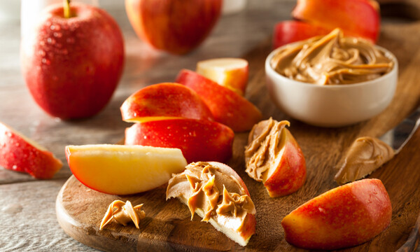 Διατροφή: 8 χορταστικά σνακ με ελάχιστες θερμίδες (φωτογραφίες)