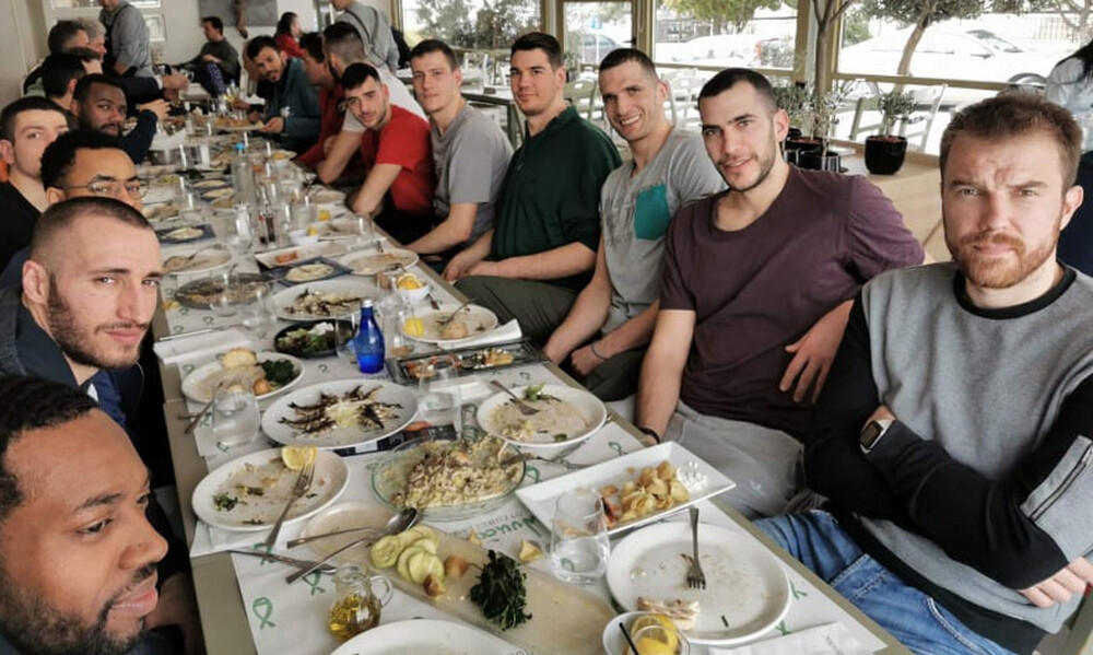 Άρης:Προπόνηση στη ΧΑΝΘ και κλίμα ενότητας με γεύμα (photos)