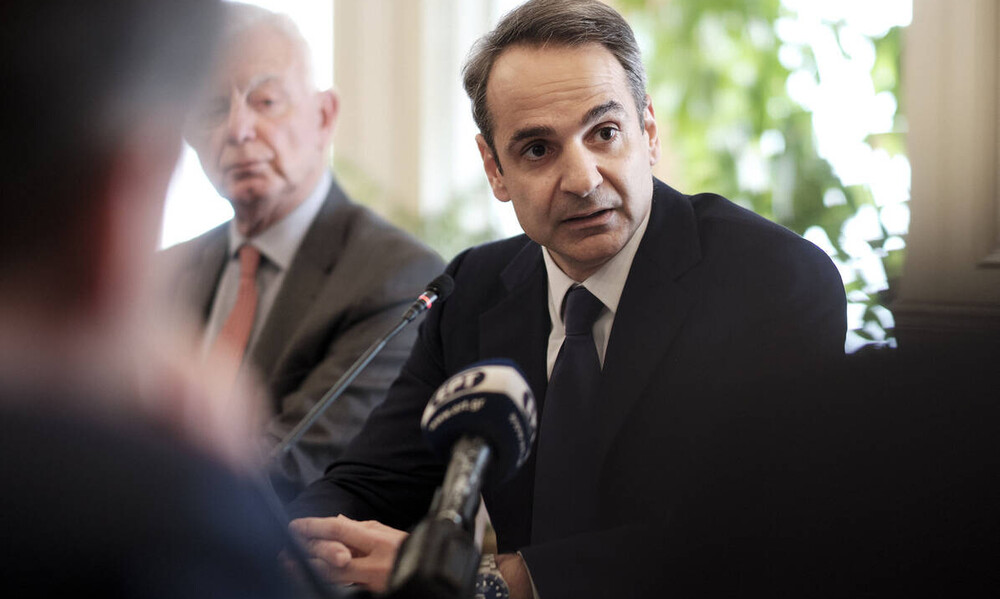 Κοροναϊός - Μητσοτάκης: Ό,τι ισχύει για τις δημόσιες συναθροίσεις, ισχύει και για τις εκκλησίες