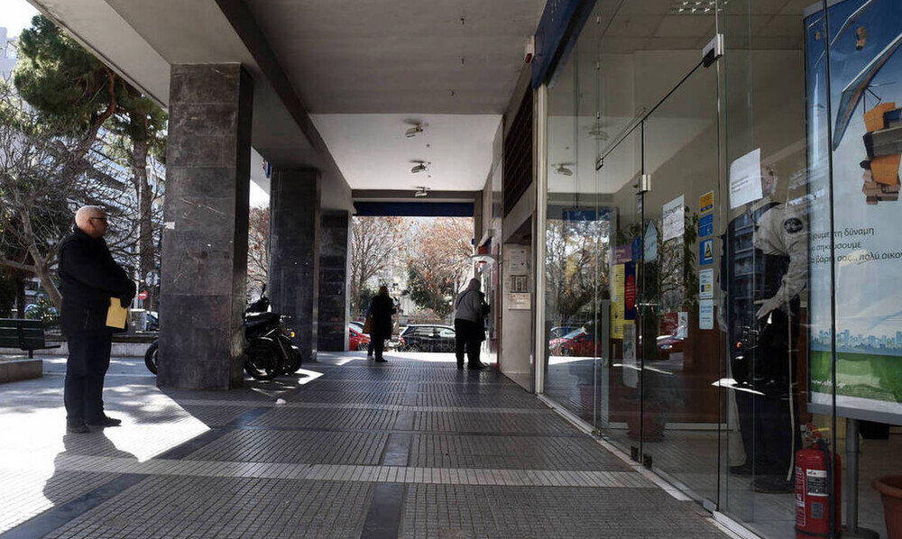 Κορονοϊός: Αυτά τα καταστήματα μένουν ανοιχτά - Ποια κλείνουν (Όλη η λίστα)