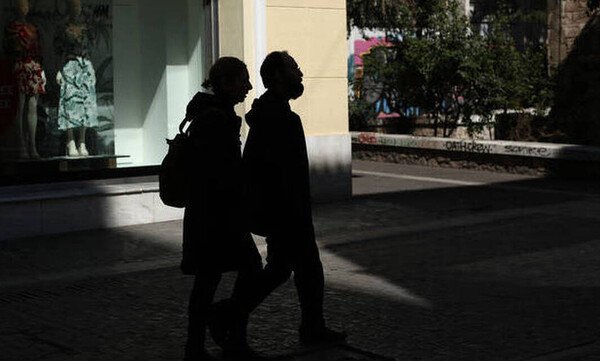 Κορoνοϊός: Έτσι θα πάρετε την αποζημίωση των 800 ευρώ - Τα δύο βήματα και οι ημερομηνίες καταβολής