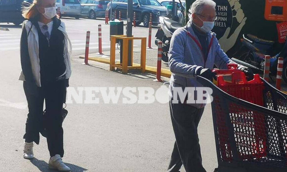 Κορονοϊός: ΑΑΔΕ - Σε ποια προϊόντα μειώνεται στο 6% ο ΦΠΑ