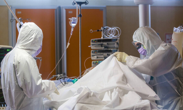 Κορονοϊός: Οι αριθμοί τρομάζουν - 20.000 νεκροί, 447.000 κρούσματα και 3 δισ. άνθρωποι σε καραντίνα