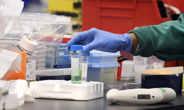 Κορονοϊός - Χλωροκίνη: Είναι η «ραχοκοκκαλιά» της θεραπείας; - Τι αλλάζει με τη χρήση του φαρμάκου