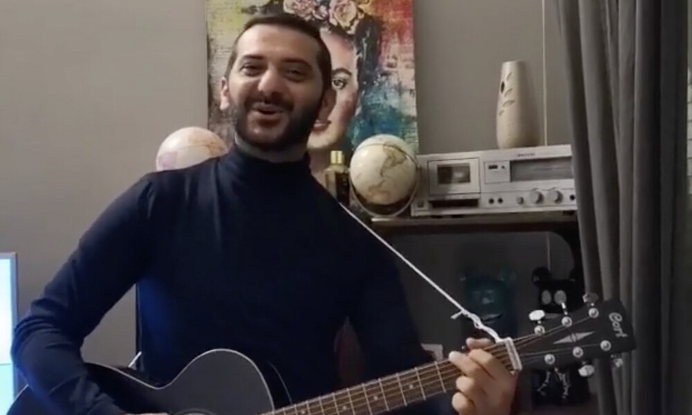 Ο Λεωνίδας Κουτσόπουλος ξεκίνησε διαδικτυακή μουσική εκπομπή (photos)