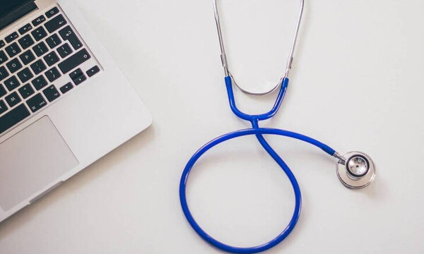 Κορονοϊός: Άυλη συνταγογράφηση – Τι ισχύει για την αμοιβή των γιατρών