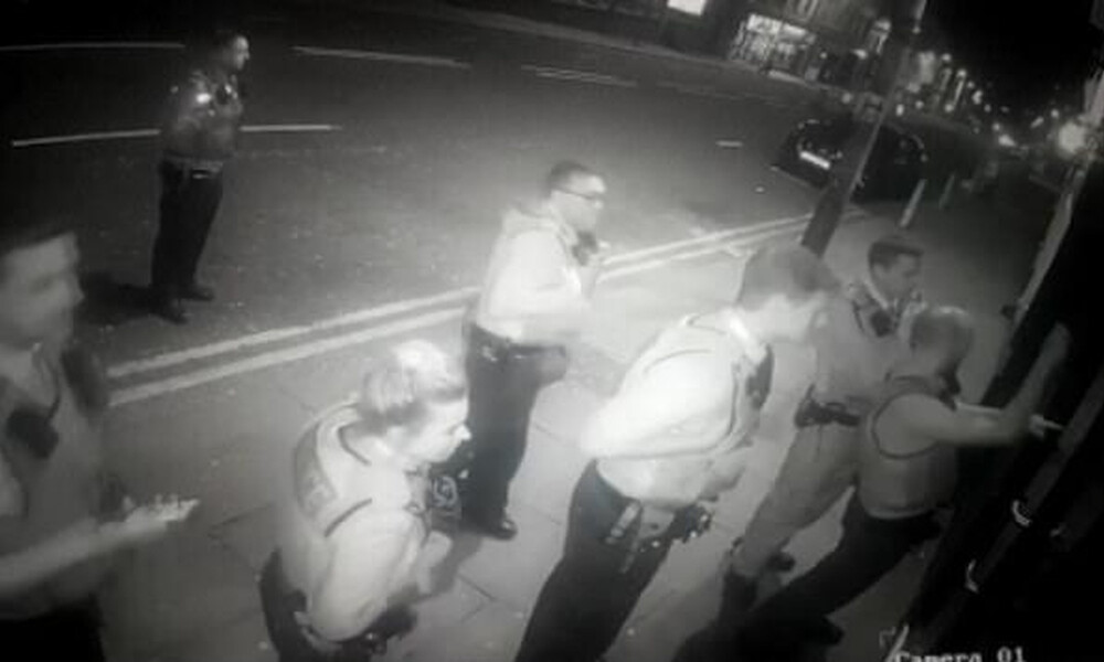 Απίστευτη γκάφα - Αστυνομικοί έκαναν ντου σε κλειστό κλαμπ! Δεν φαντάζεστε γιατί (photos+video)