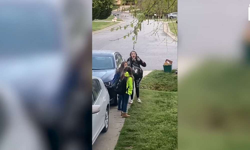 Ετοίμασε τις κόρες του να πάνε σχολείο εν μέσω καραντίνας - Δεν φαντάζεστε τον λόγο (video)