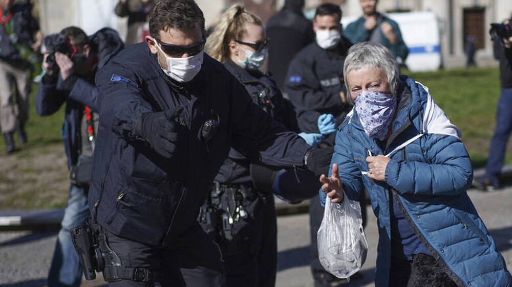 Κορονοϊός: Η Κίνα έχει εξάγει σχεδόν 4 δισεκατομμύρια μάσκες