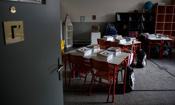 Κορονοϊός: Κλειστά τα σχολεία μέχρι τις 10 Μαΐου - Τι θα συμβεί με τις Πανελλήνιες