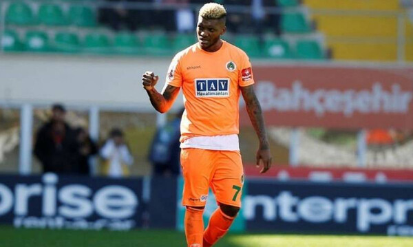 Ολυμπιακός: Στη λίστα και ο Ζούνιορ Φερνάντες (video)