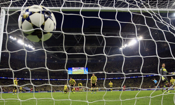 Κορονοϊός: Το εναλλακτικό σενάριο της Premier League και τα... κεκλεισμένων της Super League