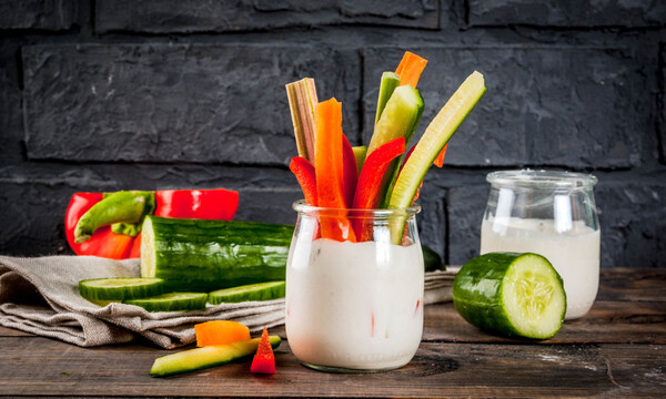 Υγιεινές επιλογές χωρίς αλάτι για να αντικαταστήσετε τα επεξεργασμένα σνακ (εικόνες)