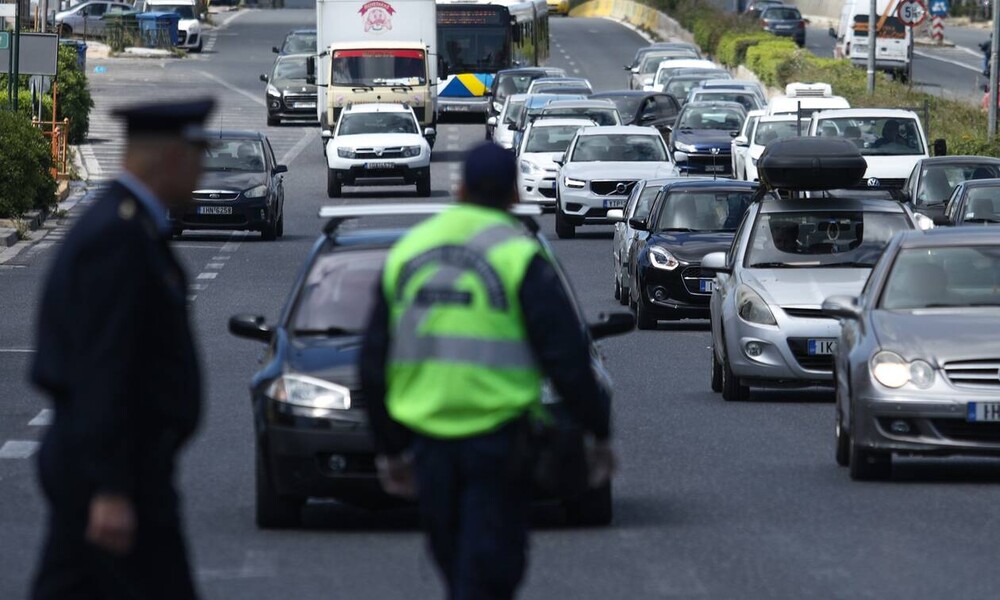 Απαγόρευση κυκλοφορίας:Διπλάσια πρόστιμα και σαρωτικοί έλεγχοι-Drones στις ταράτσες για συναθροίσεις