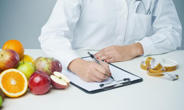 Μυστικά για να βελτιώσετε τη διατροφή σας όσο είστε σε απομόνωση (εικόνες)