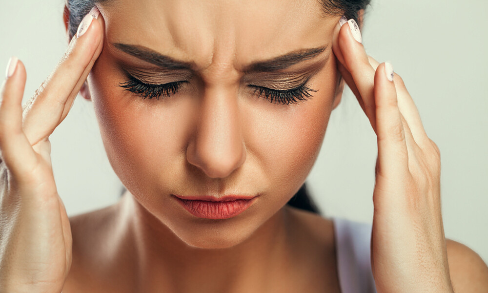 Ημικρανίες: Αντιμετωπίστε τις φυσικά με τη δύναμη 6 βοτάνων (εικόνες)