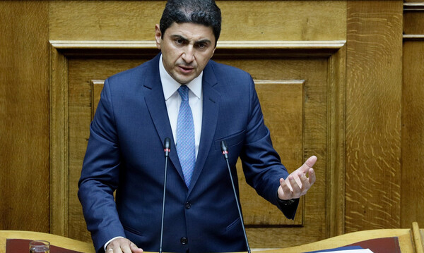 Κορονοϊός: Κρίσιμη τηλεδιάσκεψη για τα υγειονομικά πρωτόκολλα επανεκκίνησης