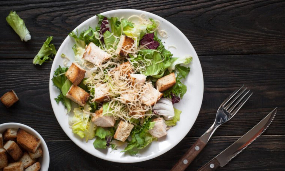 Ποιες είναι οι καλύτερες τροφές για κάθε ώρα της ημέρας (εικόνες)