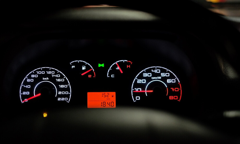 Τρομακτικό βίντεο: Πεζός γλιτώνει τελευταία στιγμή από… ιπτάμενο ΙΧ