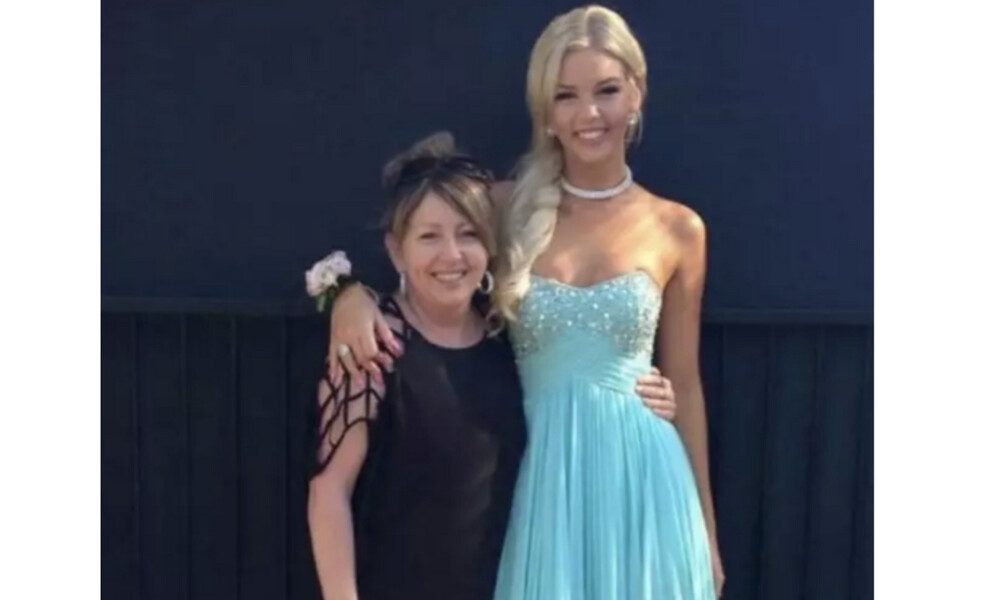 Το ξανθό μοντέλο που ξόδεψε μία περιουσία για να μοιάσει στο «Λευκό Δράκο» (photos)