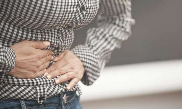 Καούρα: Σύμπτωμα 8 σοβαρών παθήσεων που πρέπει να γνωρίζετε (εικόνες)