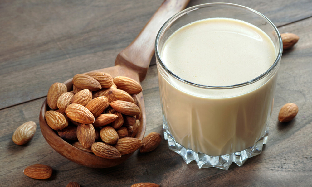 Τροφές πλούσιες σε ασβέστιο και βιταμίνη D για την προστασία των οστών (εικόνες)