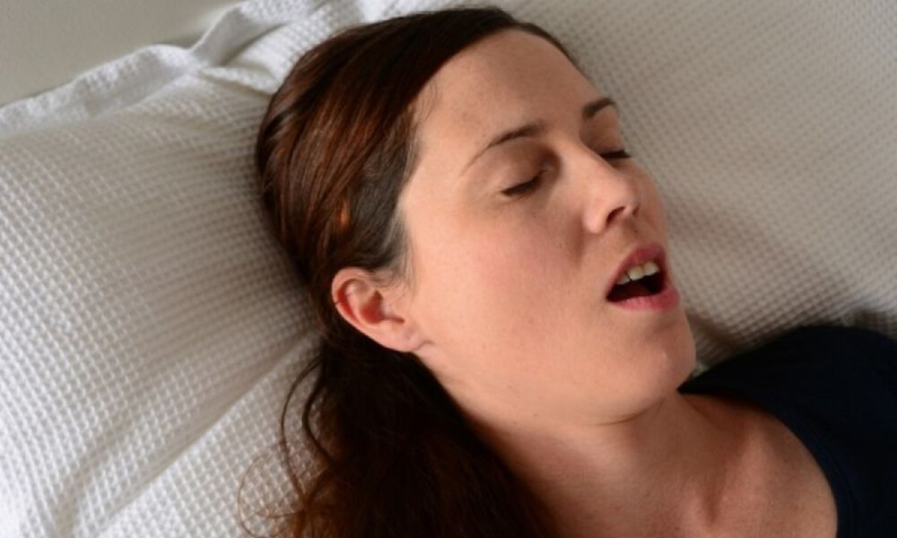 Με ποια βότανα θα περιορίσετε το ροχαλητό (εικόνες)