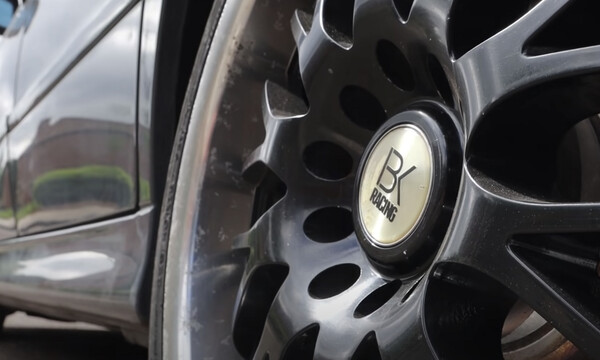 Απίστευτο: Αγόρασε αυτοκίνητο με 168 ευρώ μέσω Instagram (video)