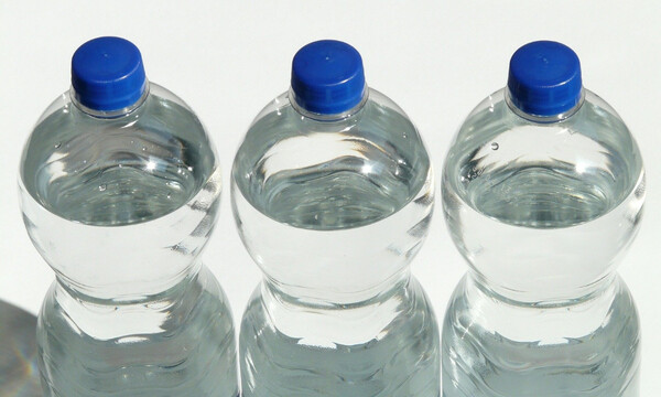 Τι αλλάζει σύντομα σε μπουκάλια αναψυκτικών και μπύρας (photos)