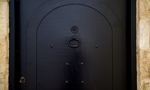 Αυτά είναι τα γρουσούζικα αντικείμενα που έχουμε σπίτι μας (photos)