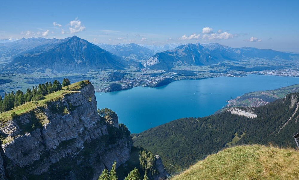 Ελβετία: Ταξίδι στη χώρα των πράσινων λιβαδιών, των λιμνών και των Άλπεων