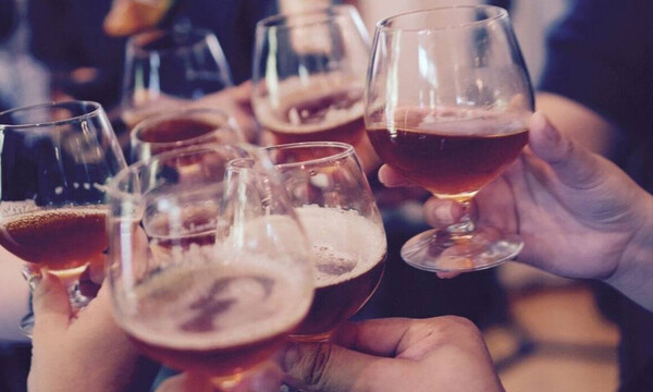 Θεσσαλονίκη: Κόρη πασίγνωστης τραγουδίστριας η φοιτήτρια με το πάρτι κορονοϊού