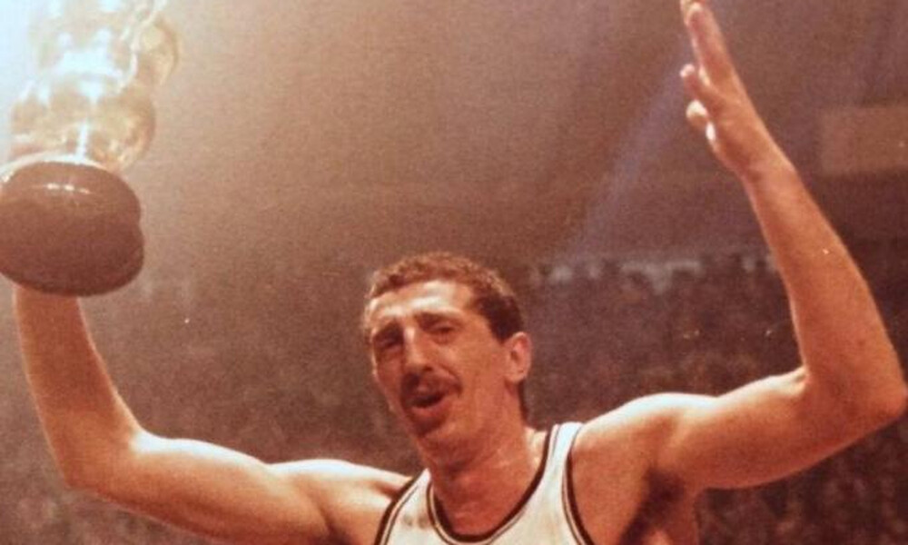 ΠΑΟΚ: Τα μηνύματα από ΚΑΕ και δήμαρχο Θεσσαλονίκης για τον Γιάννη Πολίτη